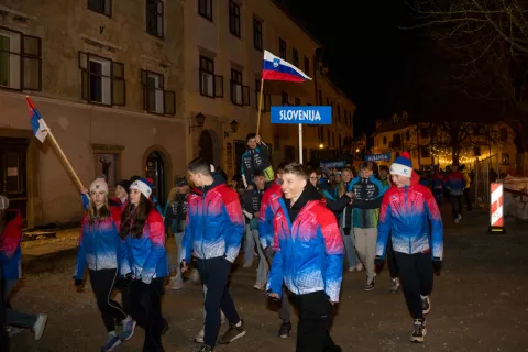 Svečano odprtje in razglasitev rezultatov 50. Pokal Loka 2025, na fotografiji parada udeležencev skozi mesto / Foto: Primož Pičulin