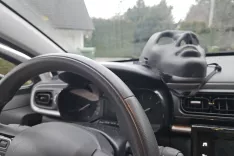 Vozniki s pustno masko ne smejo sesti za volan