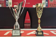 Pokala bosta danes zvečer pri&scaron;la v roke zmagovalnih ekip. / Foto: Klara Mrak