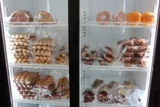 Pomembna dopolnilna dejavnost na Gorenjskem je tudi predelava mesa v mesne izdelke. / Foto: Cveto Zaplotnik