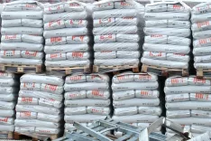 Du&scaron;ična gnojila / Foto: Cveto Zaplotnik