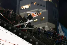 BISCHOFSHOFEN, Avstrija &ndash; Smučarski skakalec Domen Prevc (SLO) med poletom na tekmi novoletne turneje v Bischofshofnu. / Foto: Peter Ko&scaron;enina