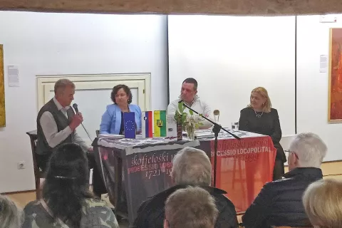 Ko dedi&scaron;čina postane prihodnost, pogovorni večer, &scaron;kofjelo&scaron;ki pasjon / Foto: Samo Lesjak