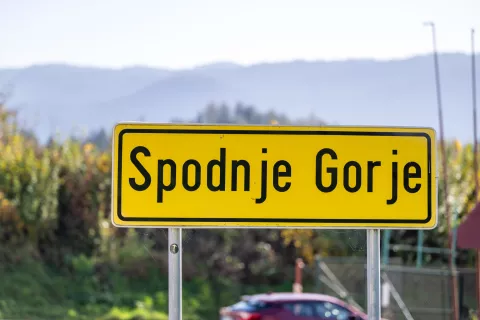 Simbolična fotografija občina Gorje, tabla Spodnje Gorje / Foto: Nik Bertoncelj
