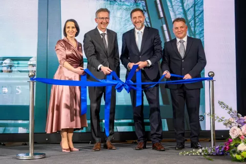 Odprtje nove naložbe v Novartisu - novi večnamenski proizvodni obrat za proizvodnjo učinkovin za inovativna zdravila / Foto: Primož Pičulin