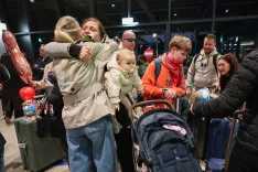 prihod odhod prijava potniki iz Oman Dubaj letali&scaron;če Jožeta Pučnika Brnik / Foto: Tina Dokl