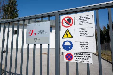 Razdelilna postaja (RP) Brnik / Foto: Primož Pičulin