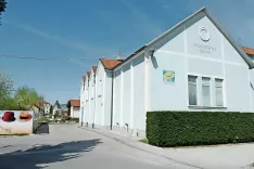 Izhodi&scaron;če tematske poti je Slamnikarski muzej s podrobnej&scaron;o predstavitvijo domžalske slamnikarske dedi&scaron;čine. / Foto: 