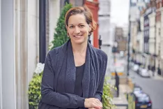 Anne Applebaum (1964), ameri&scaron;ka zgodovinarka in novinarka judovskega rodu, avtorica več knjižnih uspe&scaron;nic in dobitnica Pulitzerjeve nagrade. / Foto: Wikipedija