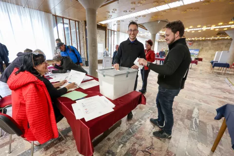 Volitve v državni zbor 2026 predčasno glasovanje občina Kranj / Foto: Tina Dokl