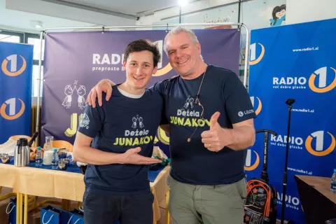 Domen Prevc in MIha Deželak, naslednik in predhodnik zgodbe Dežele Junakov. / Foto: Ahriv Radia1, Veronika Žabjek