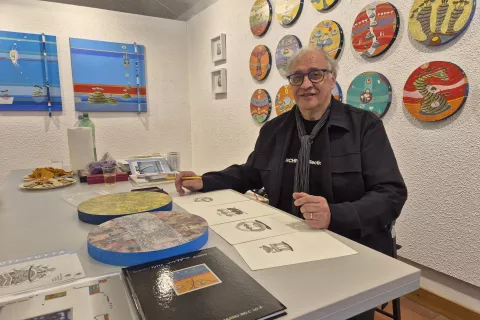 Klavdij Tutta v odprtem ateljeju / Foto: Igor Kavčič