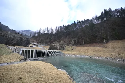 Ogled zadrževalnika pod Su&scaron;o