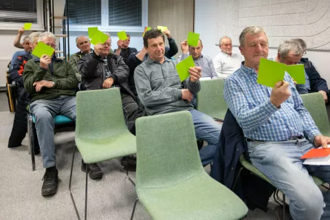 Zadruga ima 232 članov, občnega zbora se jih je udeležilo le 22. / Foto: Peter Ko&scaron;enina