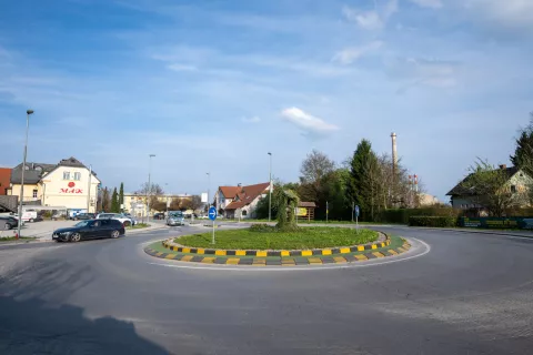 Podalj&scaron;ali bodo Delavsko cesto