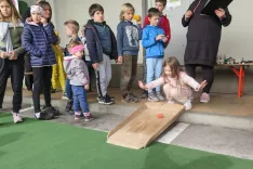 Velikonočne igre prina&scaron;ajo veselje tako otrokom, kot odraslim. / Foto: Dr. Nena Židov