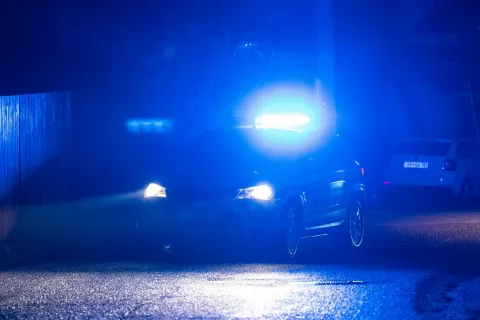Simbolična fotografija Policija v nočni patrulji / Foto: Nik Bertoncelj