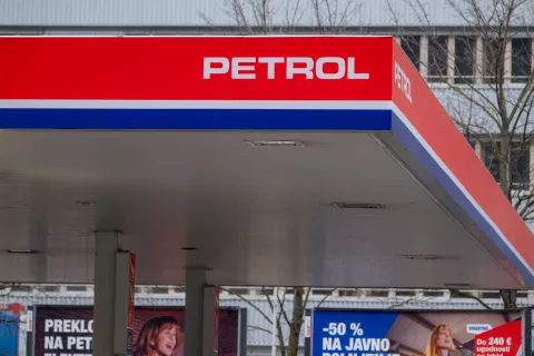 Bencinski servis Petrol občina Jesenice 9. marec 2026 (pred podražitvijo)Simbolična fotografija bencinska postaja Petrol in tankanje / Foto: Nik Bertoncelj