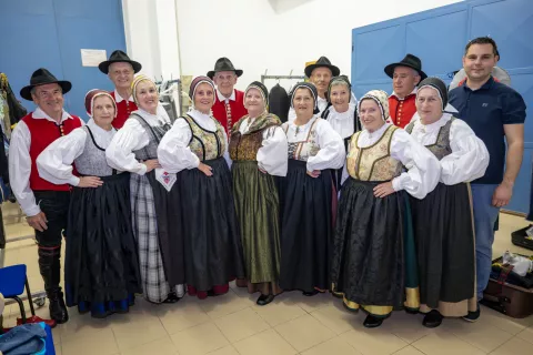 16. večer folklore v Cerkljah / Foto: Primož Pičulin