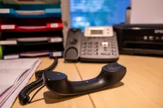 Službeni klic &scaron;efa. Razpoložljivost na delovnem mestu. Pravica do odklopa. Prosti čas, / Foto: Nik Bertoncelj