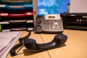 Službeni klic &scaron;efa. Razpoložljivost na delovnem mestu. Pravica do odklopa. Prosti čas, / Foto: Nik Bertoncelj