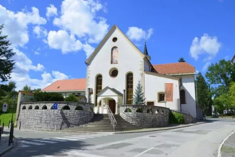 Dobrodelni koncert bo danes ob 20. uri v Kapucinskem samostanu. / Foto: Arhiv Župnijske Karitas &Scaron;kofja Loka
