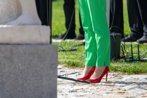 Spominska proslava ob obletnici osvoboditve zapornikov Begunje na GorenjskemGrobi&scaron;ča talcev, Grajski park Begunje, 4. maj 2026Slavnostna govornica Ur&scaron;ka Klakočar Zupančič, slovenska pravnica, političarka in pisateljica, biv&scaron;a predsednica DZ RSFotografija za razgled / Foto: Nik Bertoncelj
