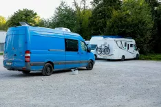 Tudi v Gorjah nad črno kampiranje