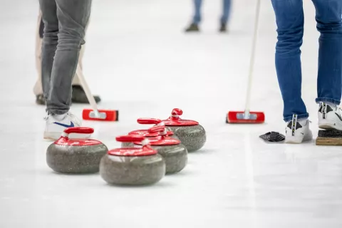 Miklavžev dobrodelni curling turnir JeseniceSimbolična fotografija curling / Foto: Nik Bertoncelj