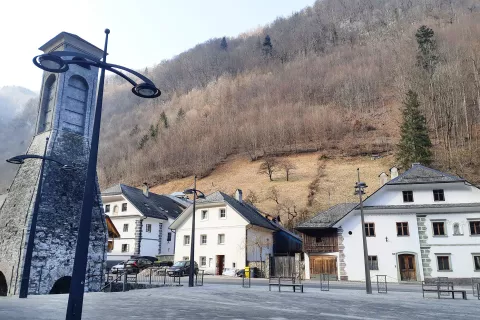 V občini Železniki imajo nov pravilnik o sofinanciranju prenove stavbne dedi&scaron;čine. / Foto: Ana &Scaron;ubic