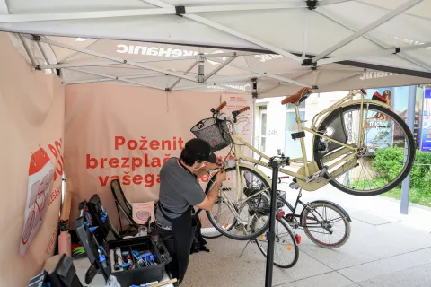 Brezplačni servis kolesa / Foto: Tit Ko&scaron;ir