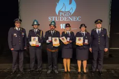 Na slavnostni akademiji so podelili tudi priznanja in odlikovanja zaslužnim članom Prostovoljnega gasilskega dru&scaron;tva Studenec ter posameznikom, ki so pomembno zaznamovali razvoj gasilstva v domačem okolju. / / Foto: STN Burja