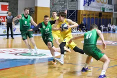 zaključni turnir Pokal SPAR 2026&Scaron;enčur polfinale GGD &Scaron;enčur vs KK Krka na fotografiji Jaka Klobučar branilec / Foto: Tina Dokl