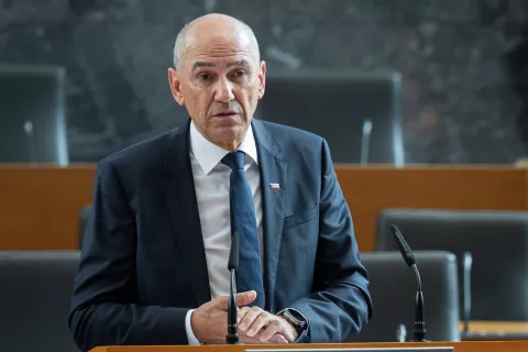 Ljubljana, DZ.Izredna seja DZ, na kateri bodo obravnavali predlog za izvolitev prvaka SDS Janeza Janse za predsednika vlade.Mandatar za sestavo vlade Janez Jansa. / Foto: Bor Slana/STA