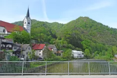 Pogled na greben iz Spodnje Idrije. / Foto: Jelena Justin