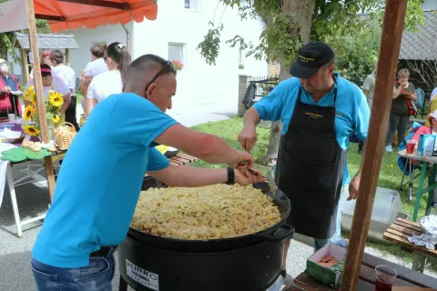 V &Scaron;enčurju praznik krompirja