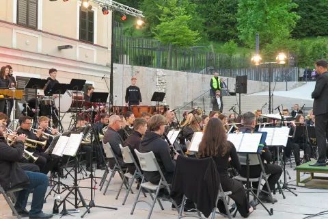 Koncert ob stopetdesetletnici pihalnega orkestra