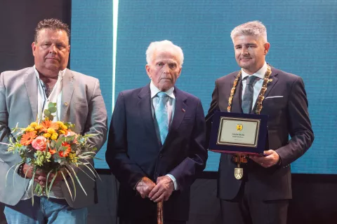 Pomembno zaznamoval razvoj