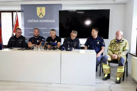 Komenda, obcina.Izjava o posledicah neurja v Komendi. / Foto: Sani Karić/STA