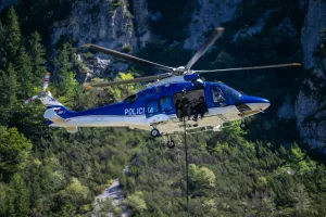 8. srečanje prvih posredovalcev PlanicaSimbolična fotografija Slovenska policija specialna policijska enota / Foto: Nik Bertoncelj
