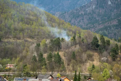 Simbolična fotografija požara na prostemSlovenski Javornik Jesenice 9.4. in 10.4.2026 / Foto: Nik Bertoncelj