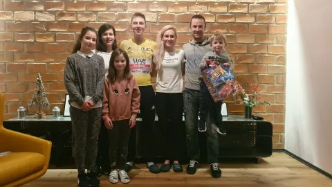 Tadej Pogačar in Ur&scaron;ka Žigart sta se srečata tudi z družino Mihe Koncilije. / Foto: osebni arhiv