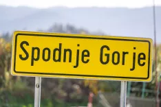 Simbolična fotografija občina Gorje, tabla Spodnje Gorje / Foto: Nik Bertoncelj