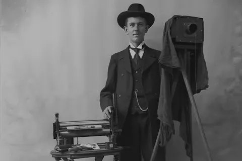 Fotograf, dokumentarni film Peter Naglič / Foto: arhiv Matjaža &Scaron;porarja
