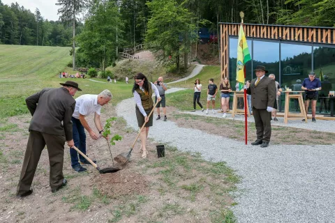 Kraj srečanj, druženja, igre