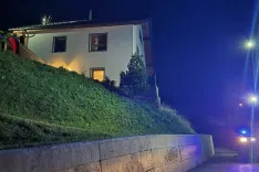 Gasilci PGD Poljane so v &scaron;estih primerih pomagali pri prekrivanju odkritih streh. / Foto: arhiv PGD Poljane