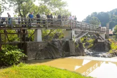 Zbor civilne iniciative na mestu, kjer naj bi investitor želel graditi mini hidroelektrarno na reki Sori. &Scaron;kofja Loka, 16. 7. 2026 / Foto: Matic Zorman
