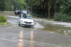neurje toča dež poplava poplave Bled / Foto: Tina Dokl