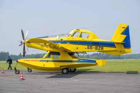 Dogodek ob koncu projekta Nakup letal za ga&scaron;enje Air Tractor na voja&scaron;ki plo&scaron;čadi letali&scaron;ča Ljubljana / Foto: Primož Pičulin