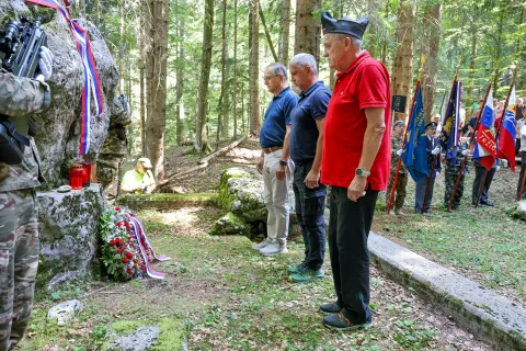 Prihodnost narodu, ki zna stopiti skupaj